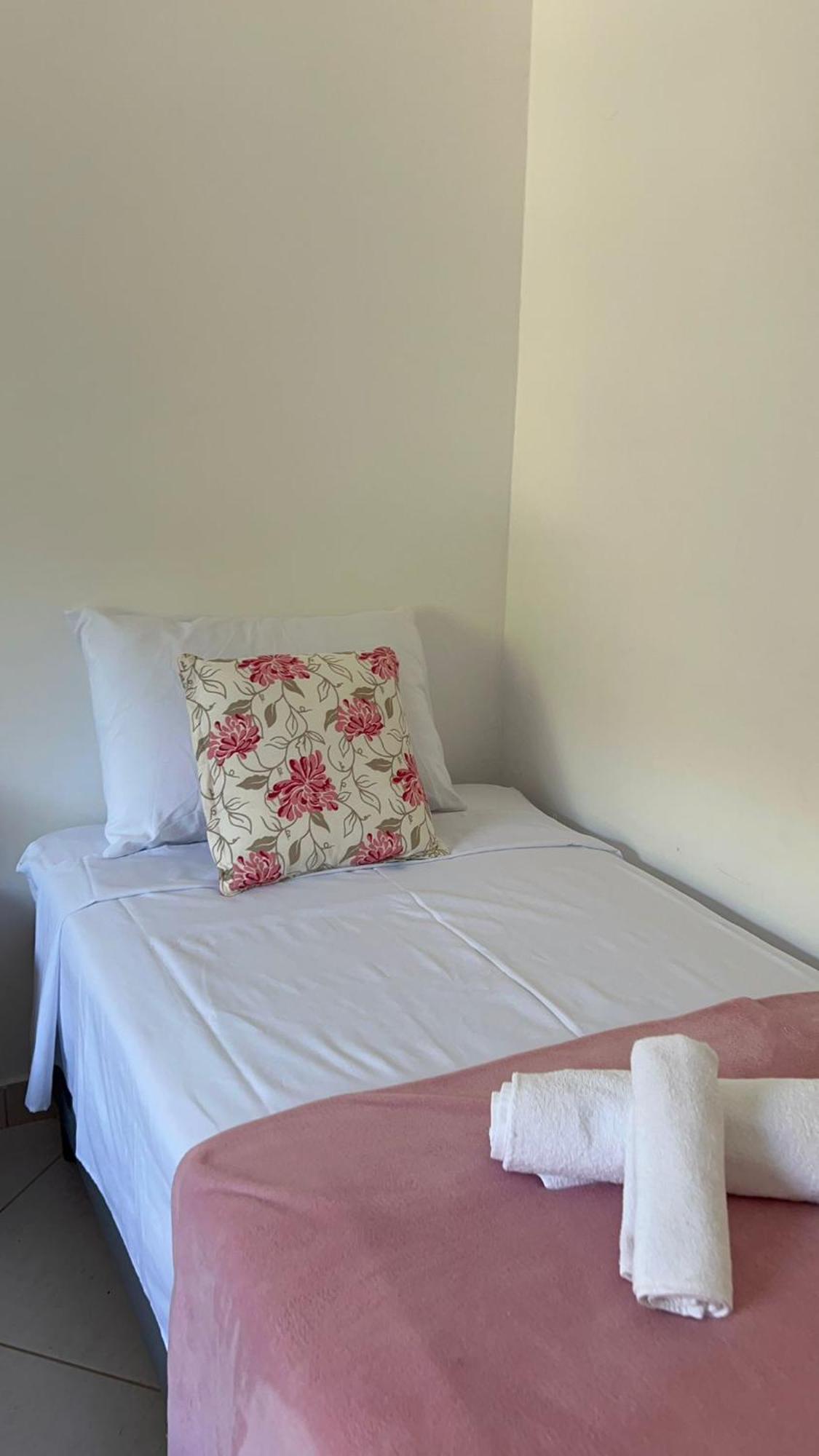 Casa Tartarugas Homestay *